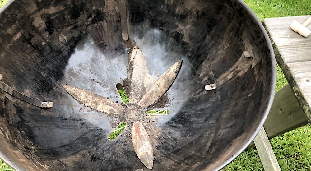 How To Deep Clean A Weber Charcoal Grill