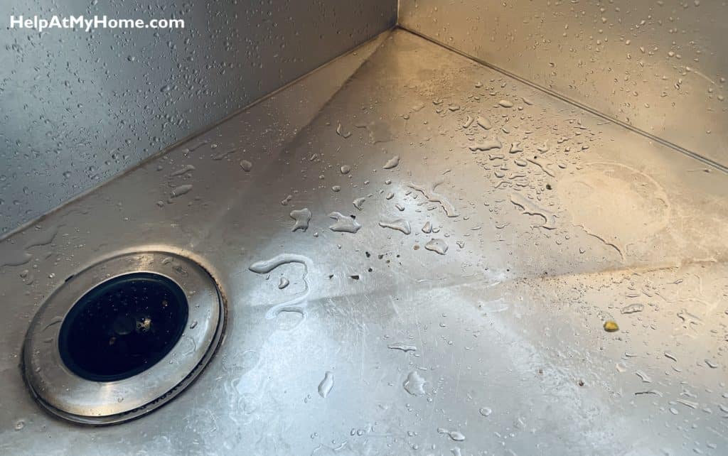 One Big Reason Not To Buy A Flat Bottom Kitchen Sink